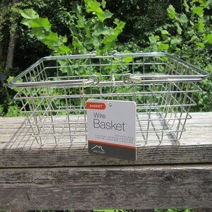 Rustic Farmhouse Medium Wire Storage Basket With Handles NWT Silvertone